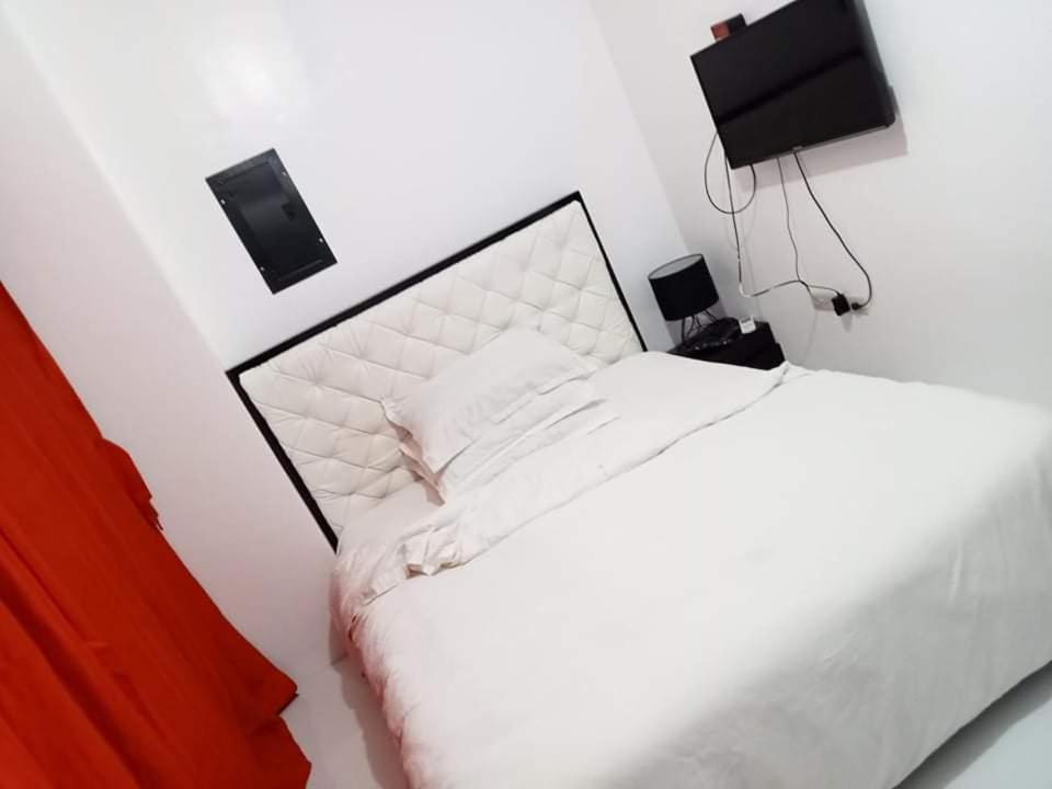 N&J Lopez Lodging House Pasay Extérieur photo