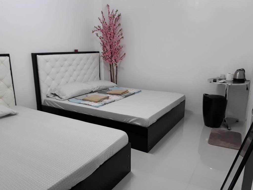 N&J Lopez Lodging House Pasay Extérieur photo